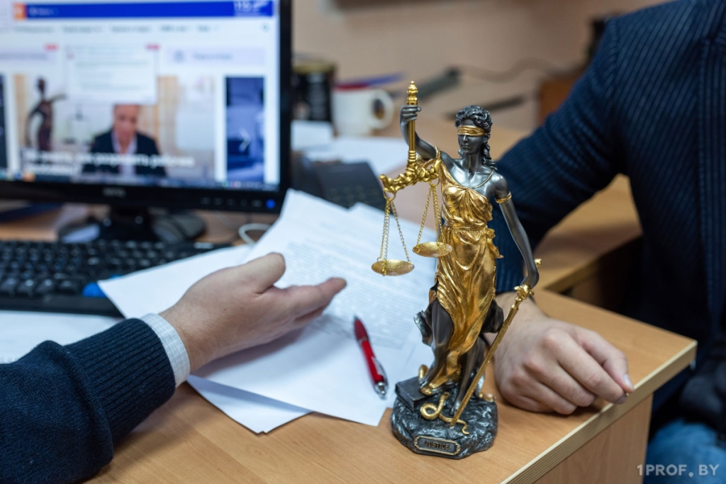 НАНИМАТЕЛЬ ЦЕЛЫЙ ГОД НЕ ПЛАТИЛ ВЗНОСЫ ЗА РАБОТНИКА В ФСЗН 